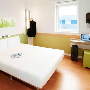 Kamer met een King Size Bed